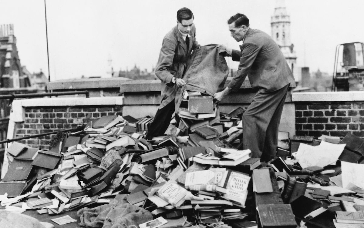 Foyles employees use copies of Adolf Hitler’s Mein Kampf to protect their room from possible German bombs, London, 5 September 1939. Photo by Bettmann Archive/Getty Images. Foyles employees use copies of Adolf Hitler’s Mein Kampf to protect their room from possible German bombs, London, 5 September 1939. Photo by Bettmann Archive/Getty Images.
