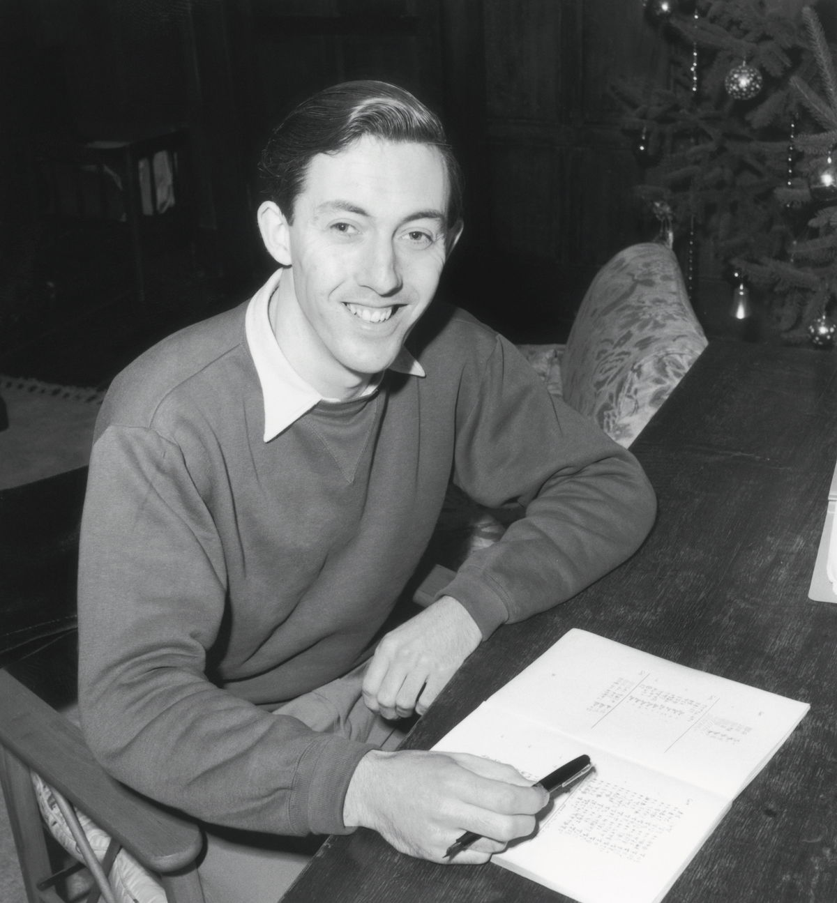 Michael Ventris, 10 June 1954. Express/Hulton Archive/Getty Image. Michael Ventris, 10 June 1954. Express/Hulton Archive/Getty Image.
